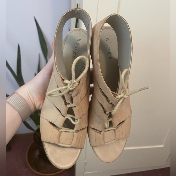 Hinge Lace Up Block Heels - Picture 4 of 5